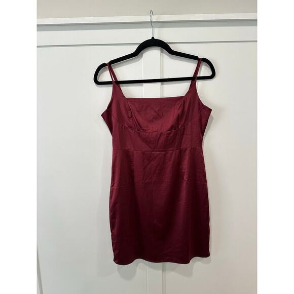 NWT Pitaya Brand Lovely Day Satin Dress Size M - Picture 1 of 4